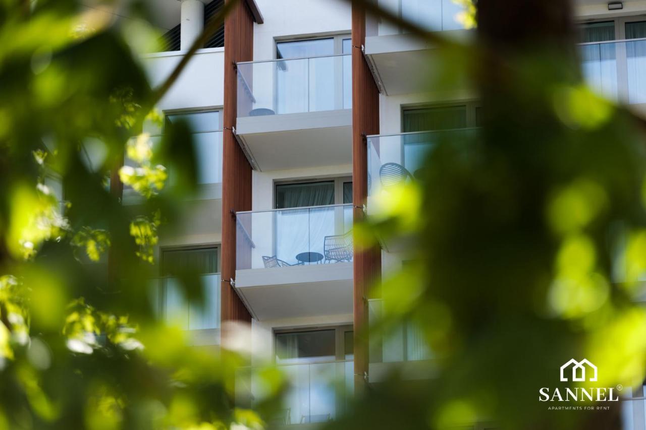 Apartament Prestige Z Dostepem Do Basenow,Strefy Saun,Jacuzzi - Pinea Apartments Pobierowo-Sannel Apartments For Rent エクステリア 写真