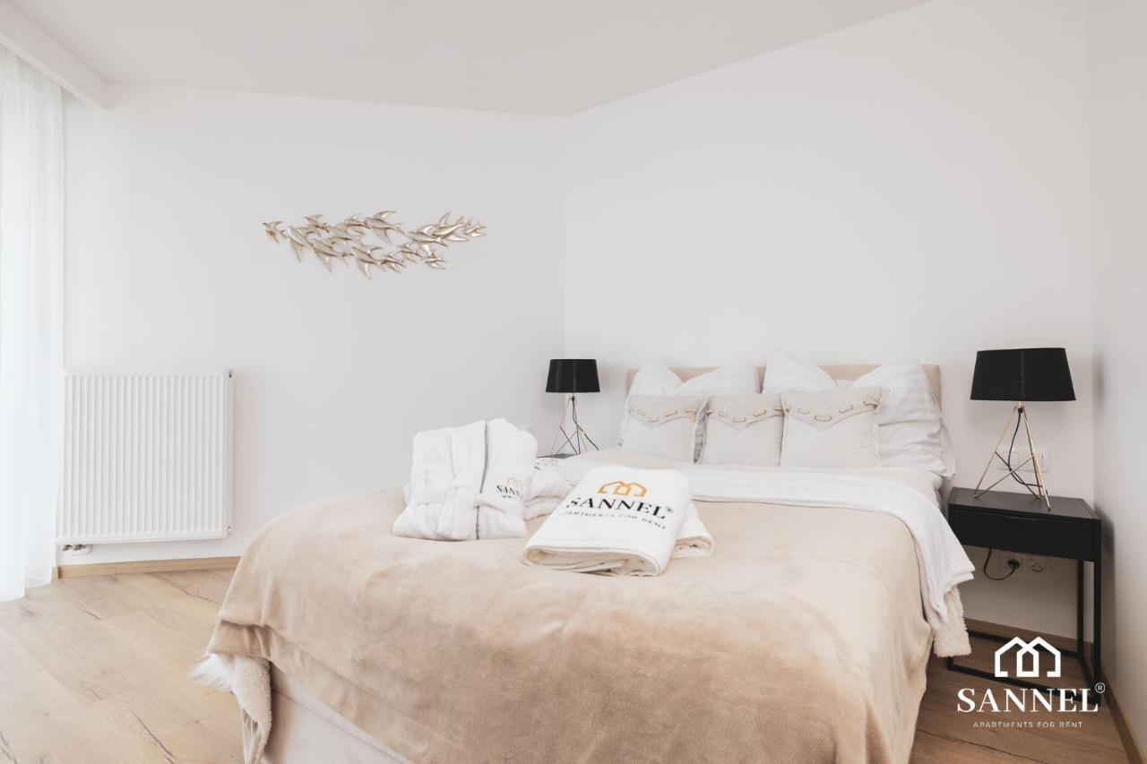 Apartament Prestige Z Dostepem Do Basenow,Strefy Saun,Jacuzzi - Pinea Apartments Pobierowo-Sannel Apartments For Rent エクステリア 写真